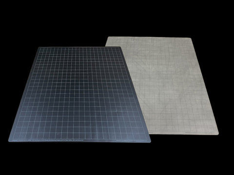 Chessex - Reversible Battlemat: 1inch Squares Black-Grey (23.5 x 26)