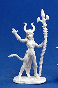 Reaper Miniatures - Bones: Sinessa Hellborn Sorceress