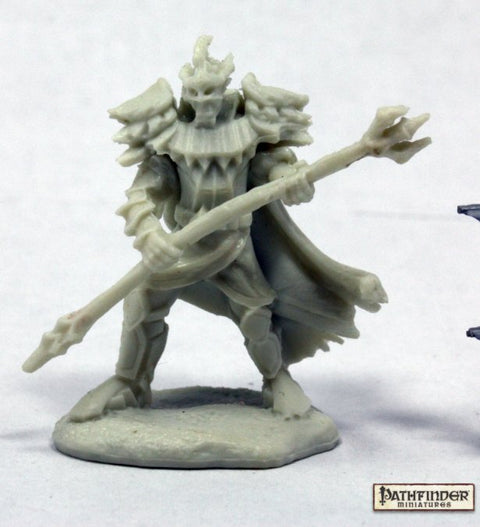 Reaper Miniatures - Pathfinder: Vagorg Half Orc Sorcerer