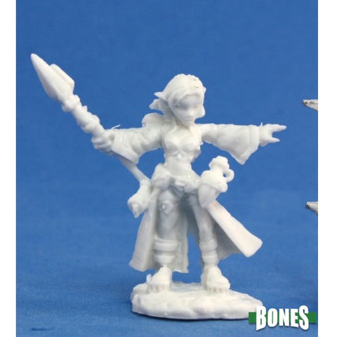 Reaper Miniatures - Bones: Cassie Gnome Wizard
